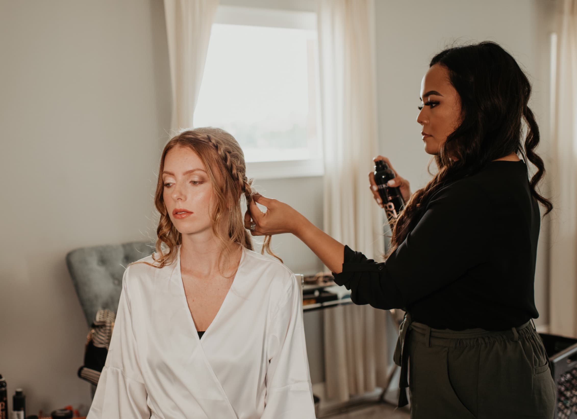 How to Choose a Bridal Hairstylist Whose Work Complements Your Wedding Style